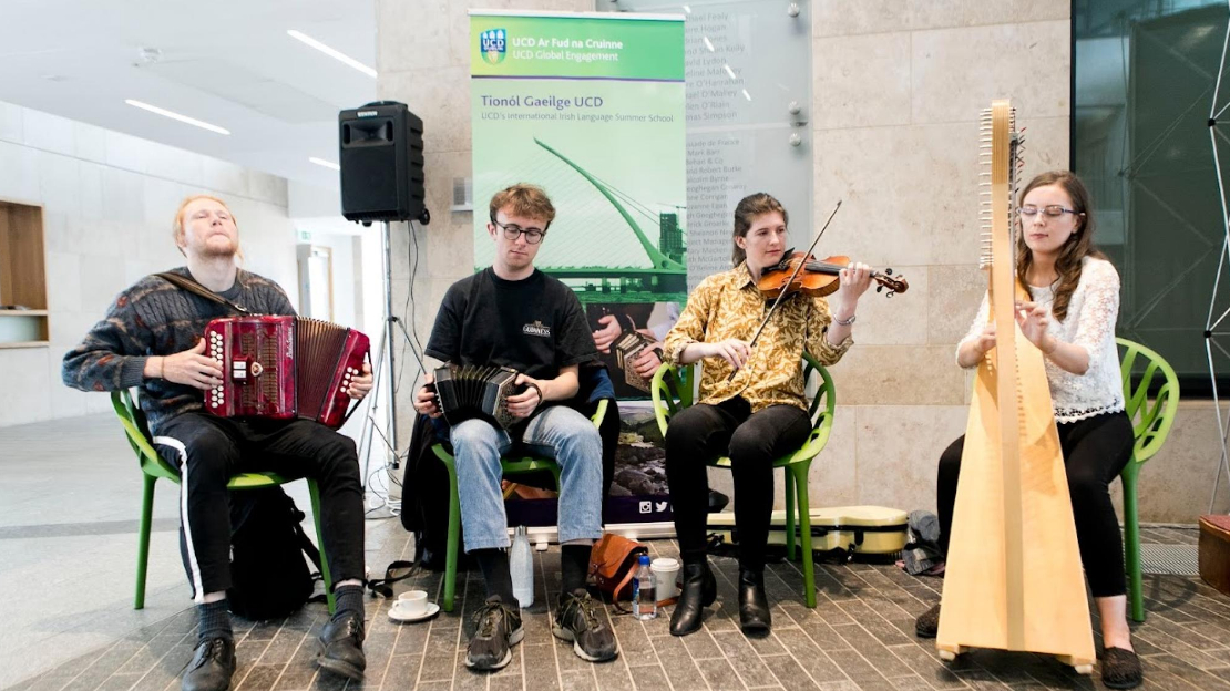 Scoil Samhraidh Idirnáisiúnta na Gaeilge do Dhaoine Fásta